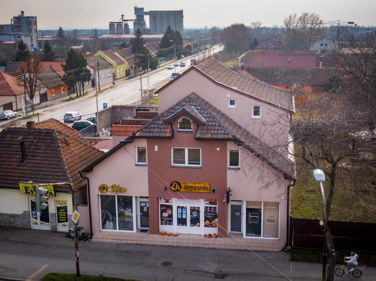 Kiko Apartmani Zrenjanin Eksteriør bilde